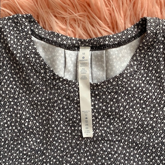 Lululemon long sleeve size 10 - Picture 2 of 4